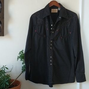 Medium Pearl Snap Button Down